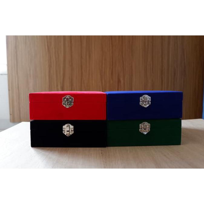 

Box Plakat - Box Bludru - Kotak Plakat ORIGINAL