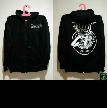 Sweter zeper Doom BAND PUNK