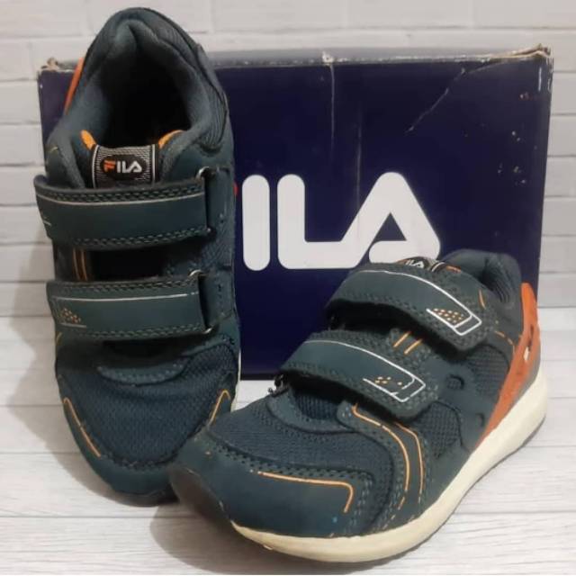Preloved sepatu FILA anak Original