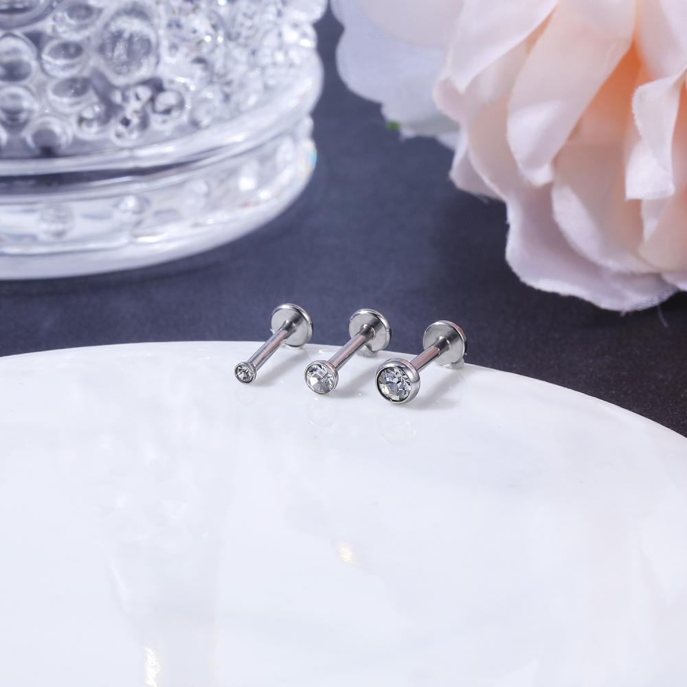 1pc Anting Stud Tindik Bibir Tulang Rawan Bahan Stainless Steel Ukuran 2 / 3 / 4mm