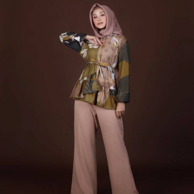 MAJA TOP by Elv.label