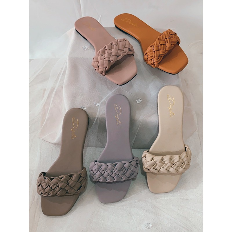 Blesiee - Sandal kepang wanita flat