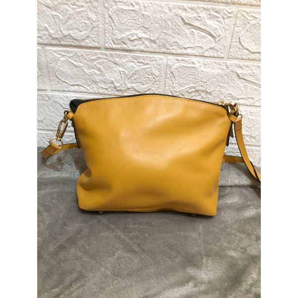 Sling Biyantie Addict