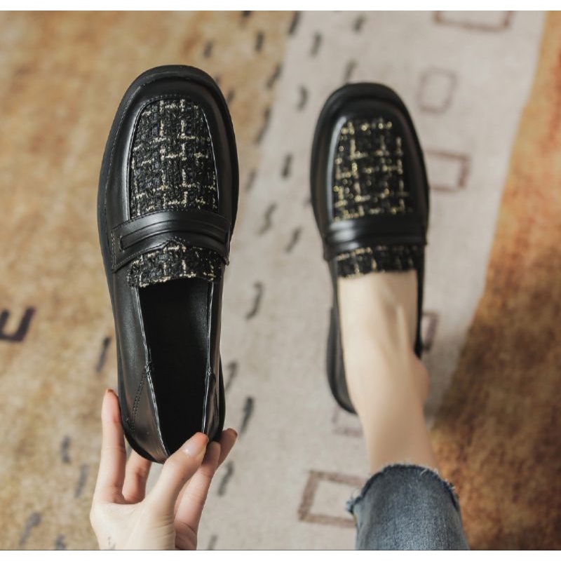 Sepatu Docmart Wanita Flat Hak Terbaru Fashion Korea / Sepatu Wanita kulit Hitam / Sepatu Loafers Wanita Kekinian / Sepatu Sekolah Cewek / Sepatu Marshanda / Bisa Cod