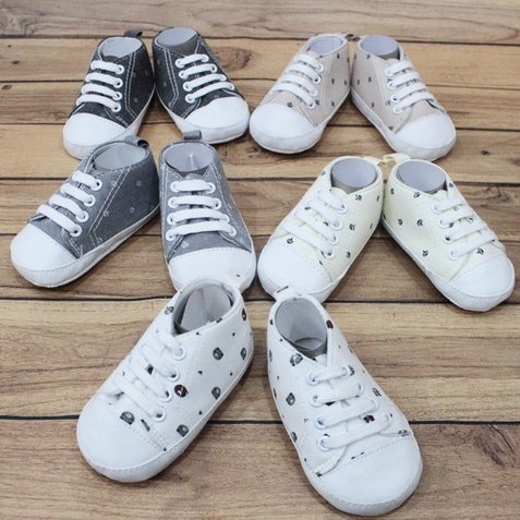 Sepatu Anak Bayi Prewalker Bayi Cowok Laki Laki Anti Slip Sol Halus Converse Sport Casual Motif