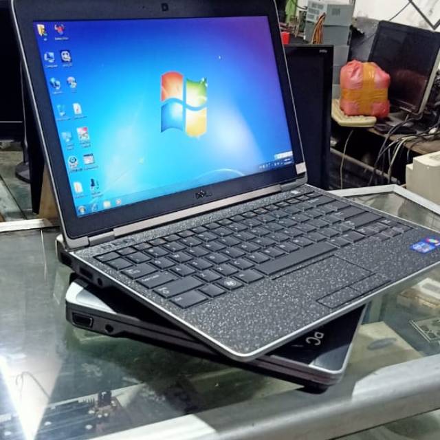 Laptop Dell Latitude E6220 i5 bekas