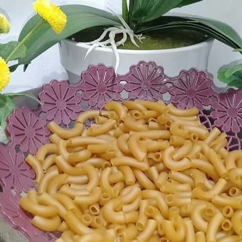 

MAKRONI GURIH SEDAP cocok untuk camilan 500 Gram