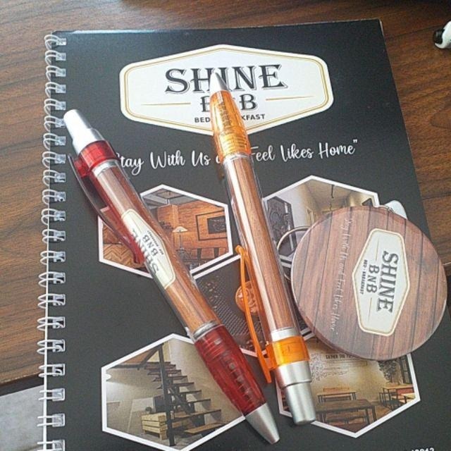 

Paket Notes custom A5 spiral & pulpen pencet