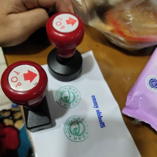 

Buat stempel warna warni