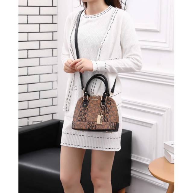 Tas Selempang Bonia Alma 9709
