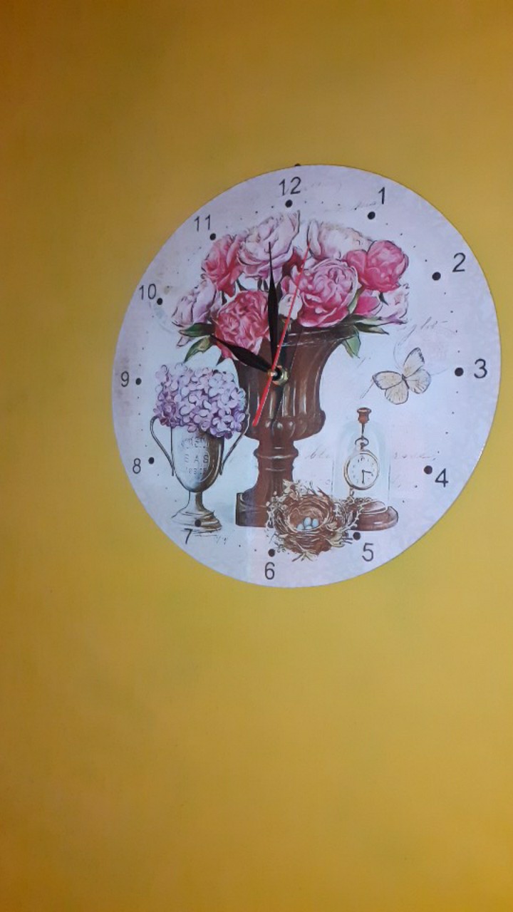 023 Jam Dinding Kayu Unik Motif Pas Bunga