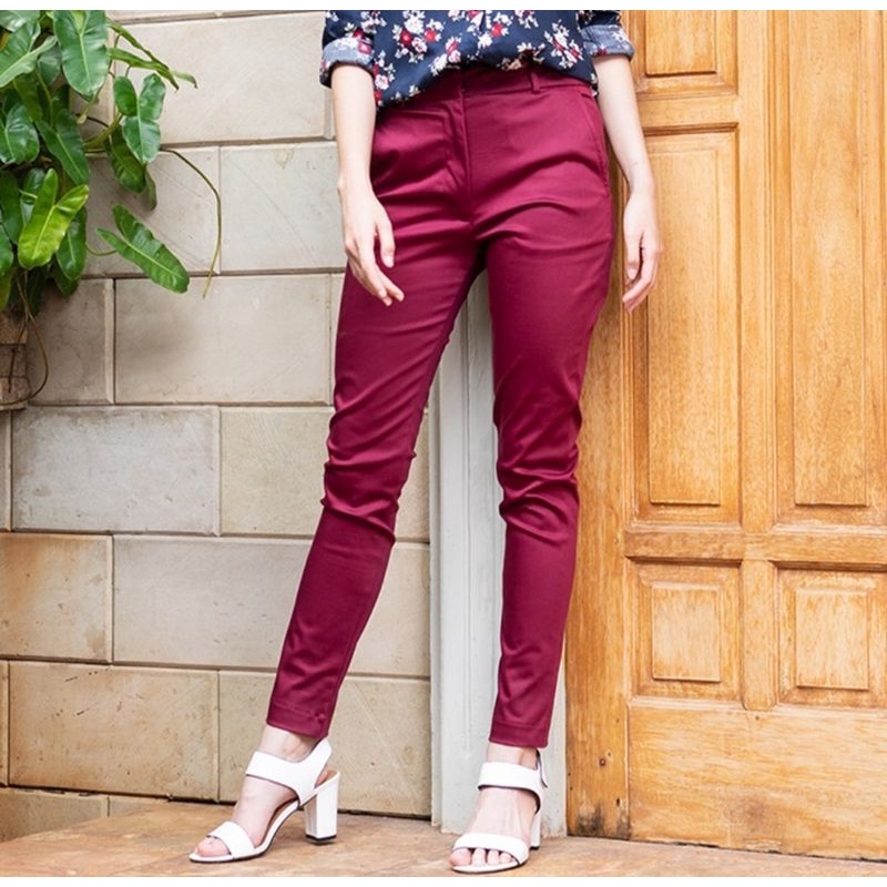 [ NEW ] CELANA GEELA