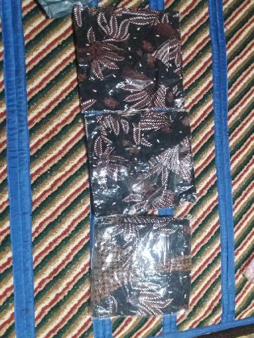 Maura Couple - Sania Ruffle Batik Couple Ori Ndoro Jowi Dnt Garansi Termurah Shopee - Pinguin Gurita