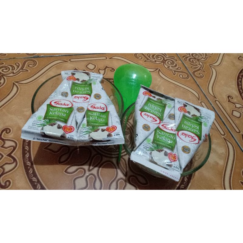 

santan sasa gratis mangkok dan centong