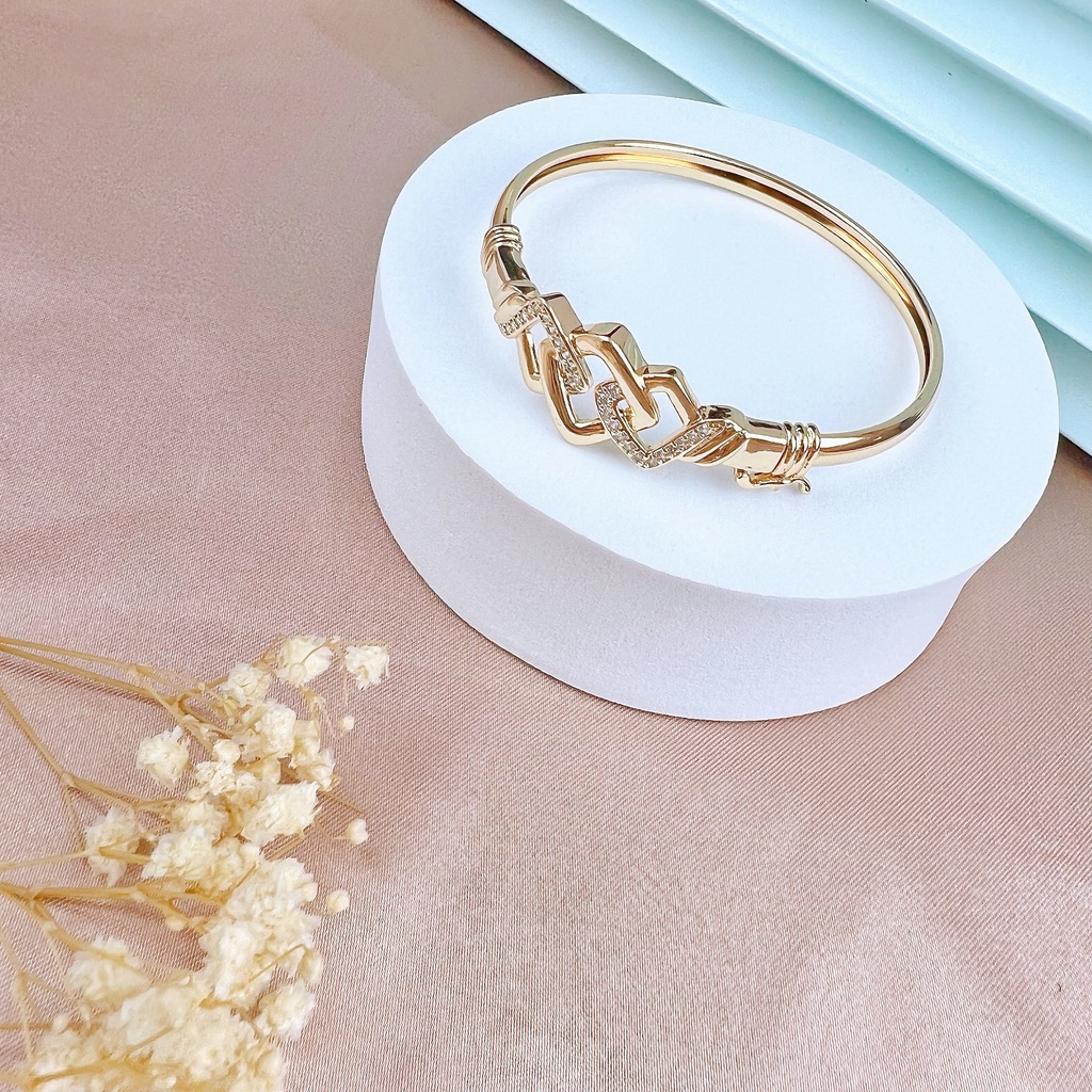 [Fashion Wanita]COD✅Gelang Wanita Titanium Anti Karat Bergaya Hadiah Indah Gaya Urban Minimalis Aksesoris Trend   Acc066