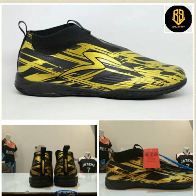 sepatu futsal specs illuzion in  original