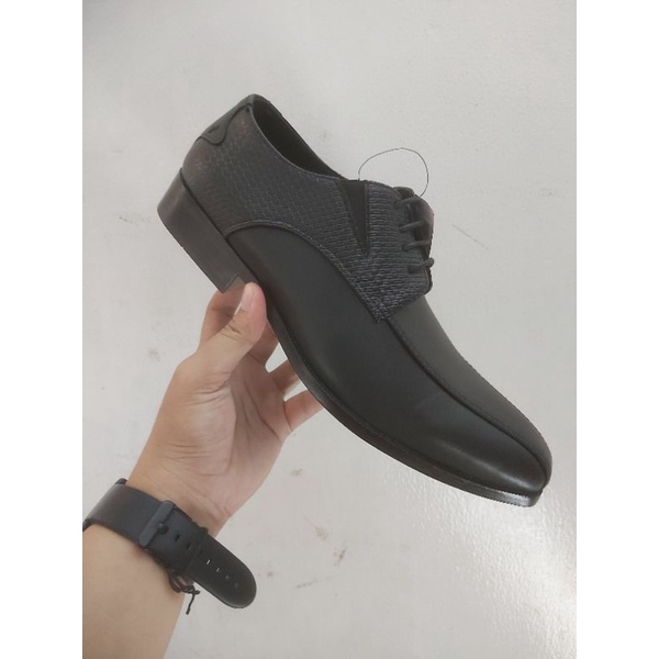 Sepatu formal Jackson