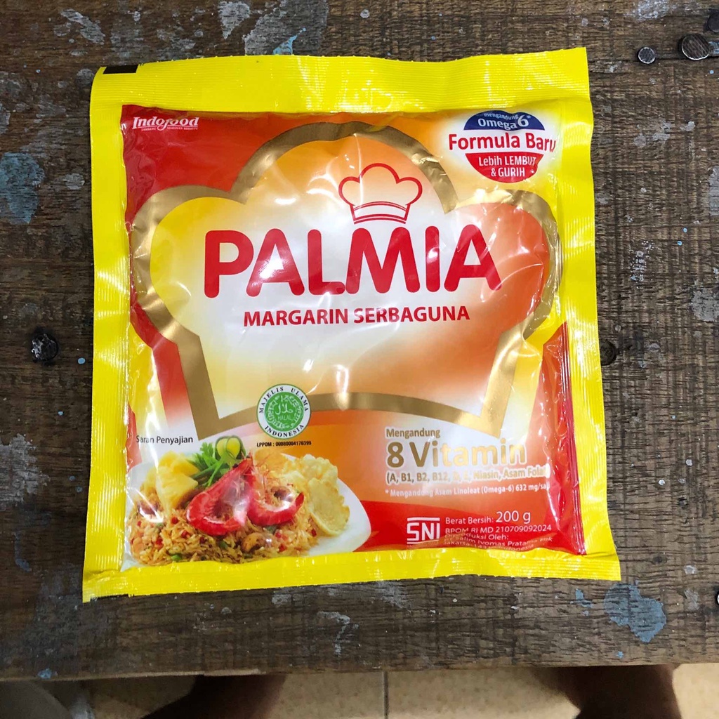 

Margarin Palmia sachet 200gram ( 1bungkus )