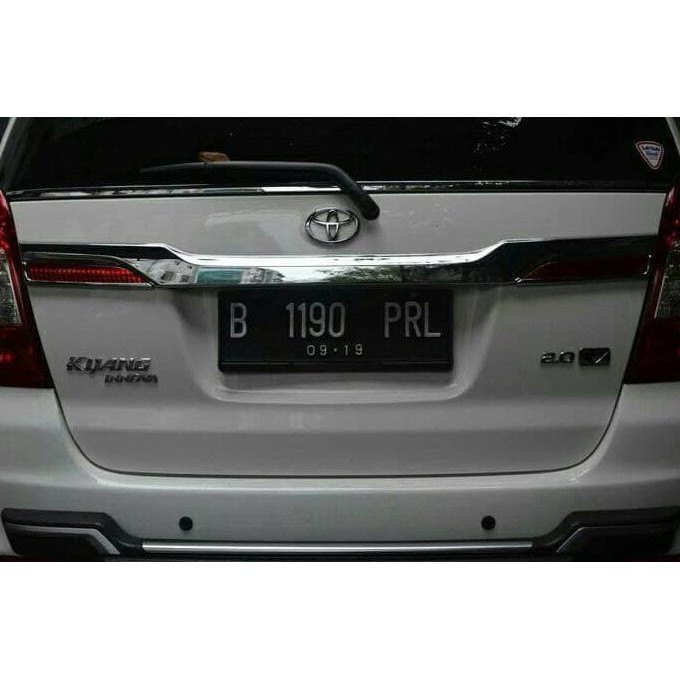 Trunk Lid Chrome Grand Innova 2014