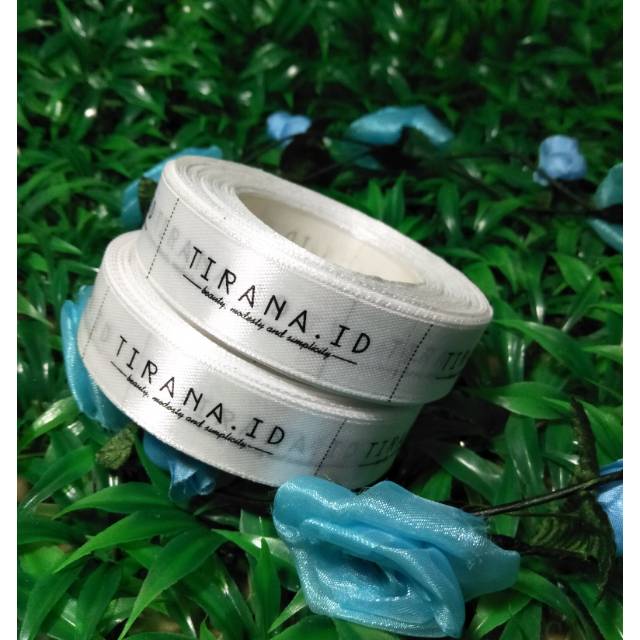 

Pita label baju satin