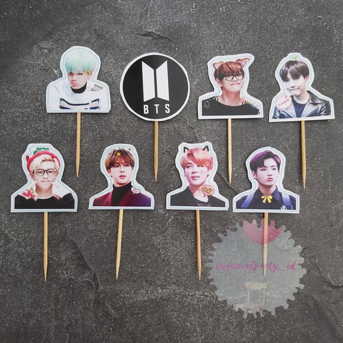 Cake Cupcake Topper Tusukan Kue BTS BT21 Army