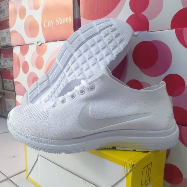 Sepatu sport cewek