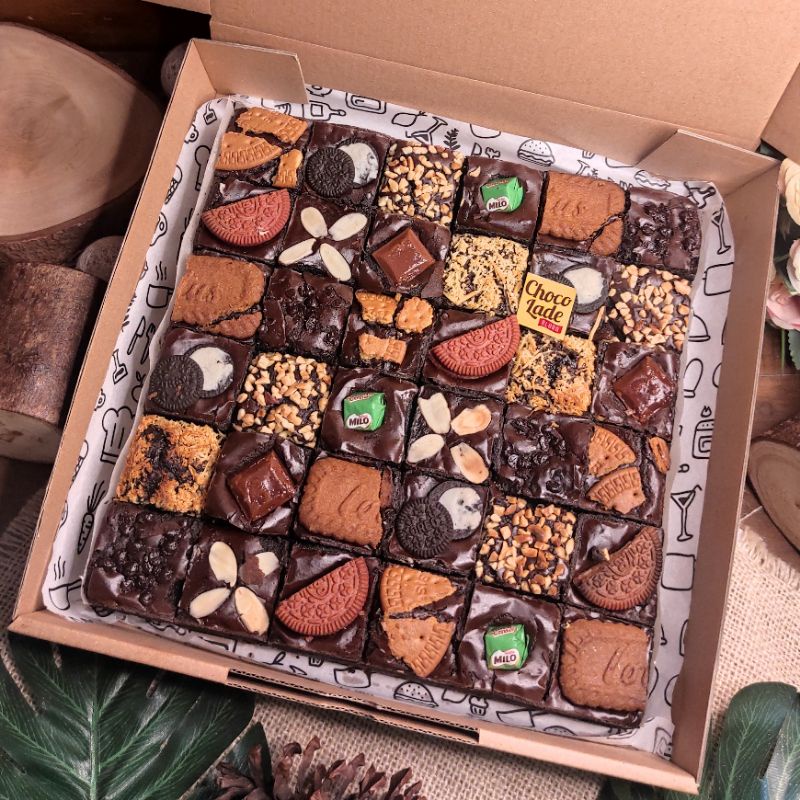 

Fudgy Brownies Shiny Crush 24×24