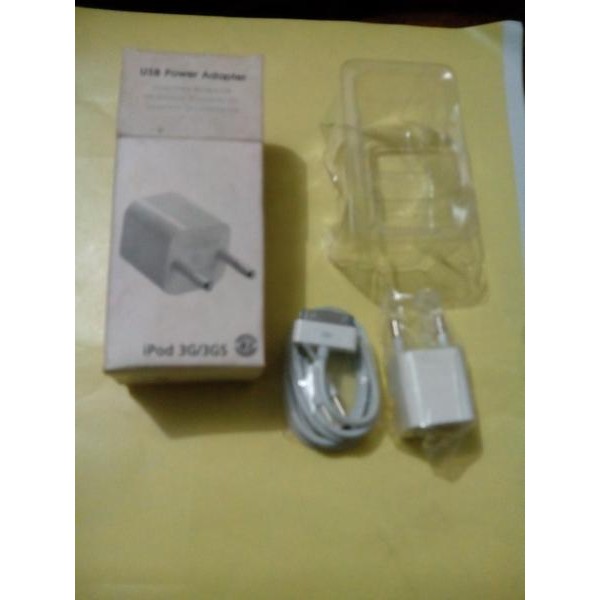 Travel Charger Iphone 3g/Gs + Kabel Data