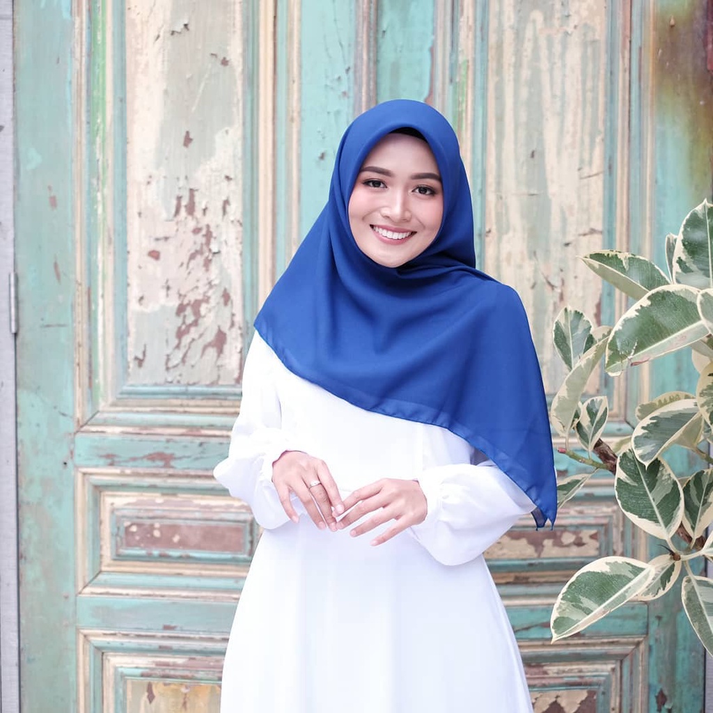 Hijab Bella Square II Hijab Segiempat Bella Square II Hijab Pollycotton II Kerudung II Jilbab-SKY BLUE