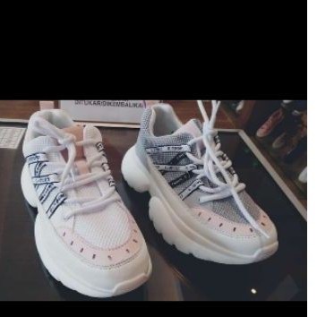 Sneakers Donatello Cewek