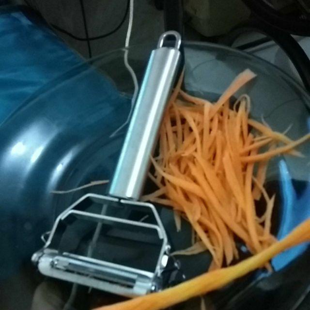 Whid Pengupas Buah / Sayur Fungsi Ganda Bahan Stainless Steel