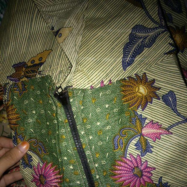 Tunic Zipper Kembang Sekuntum Tunik Batik Cantik Modern Tunic Batik Murmer Seragaman Kantor