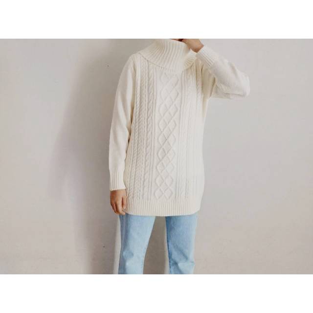 ZURAYA TURTLENECK DELANI.PROJECT