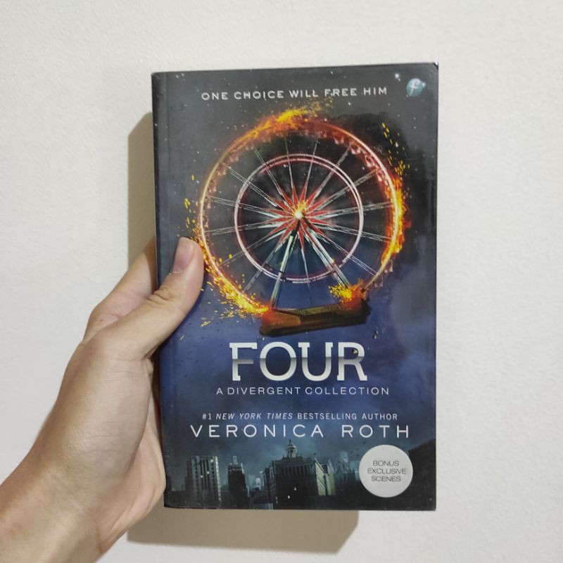 Four: A Divergent Collection (Terjemahan)