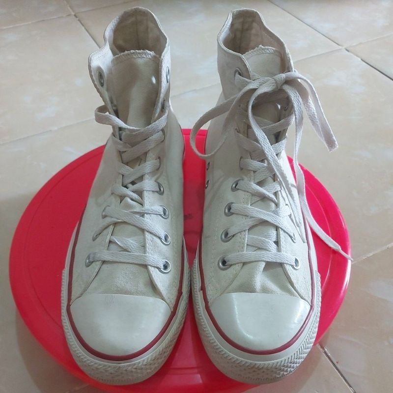 SEPATU SECOND BRANDED "CONVERSE ALL STAR"