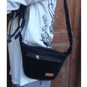 TAS SELEMPANG UNIQLO CORDUROY TAS SELEMPANG COWO/CEWE SLING BAG CORDUROY