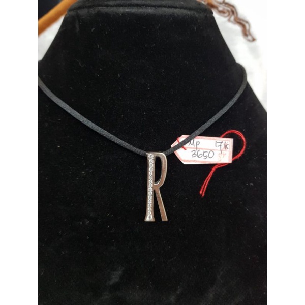 LT1491E168E liontin model huruf R permata langsungan emas putih asli berat 3.650 kadar 750% 17k tok 