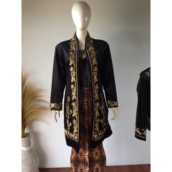 baju pengantin solo/kebaya pengantin solo