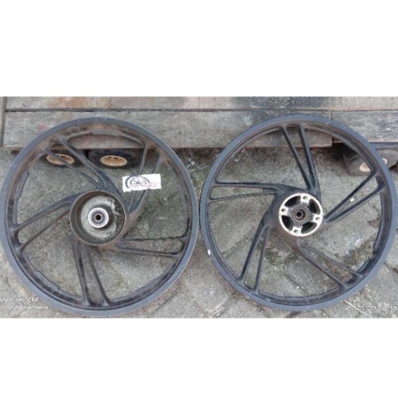 Velg Revo absolute/belade old pelek velg depan belakang Honda Revo absolute original/bekas ori