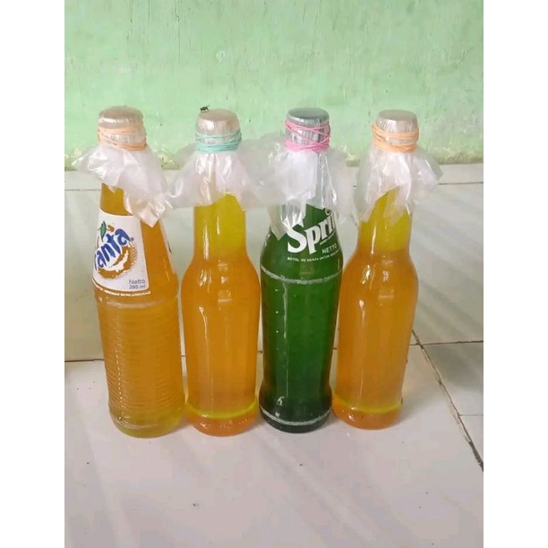 

madu asli di jamin ke asli an nya di ambil langsung dari petani