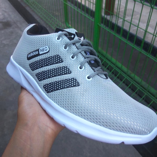 SEPATU ADIDAS COWOK MURAH