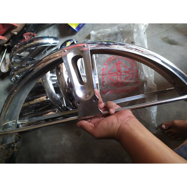 spakbor depan cb125 s90 s90z benly s110 ori Terjangkau