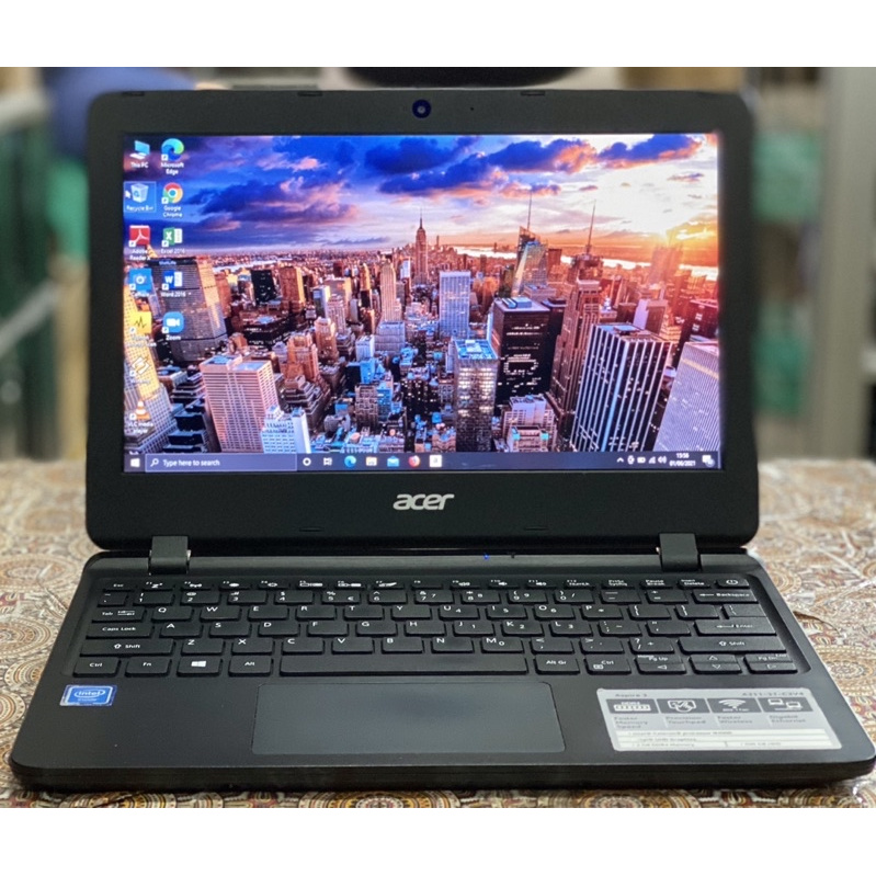Laptop Acer Aspire 3 A311-31-C3V4 Layar 12inch Second