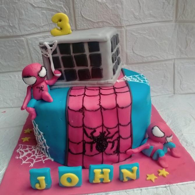 

cake Spiderman full icing fondan ---NEW---