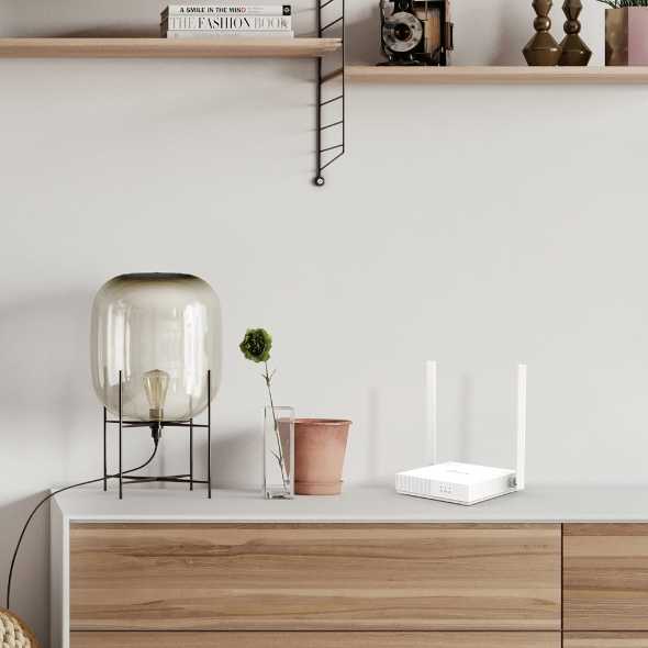 IDN TECH - TP-LINK 300Mbps Wireless Router - TL-WR820N