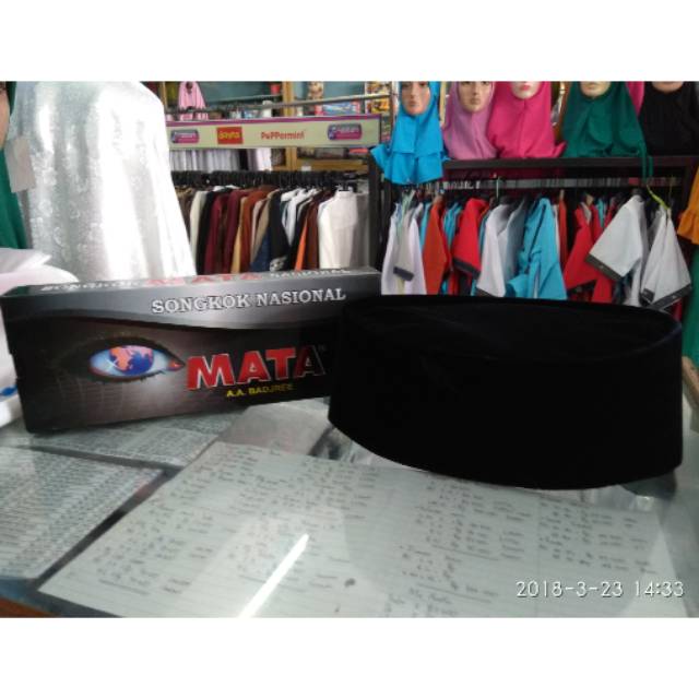 Peci Hitam Cap MATA