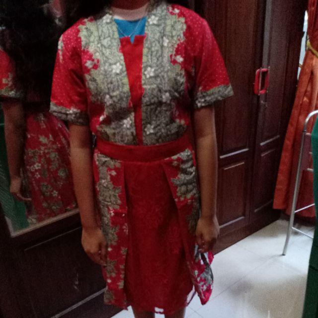 Qnunbatik Batik Keluarga/family Dress Wanita Kd Melati Dasar Warna Merah