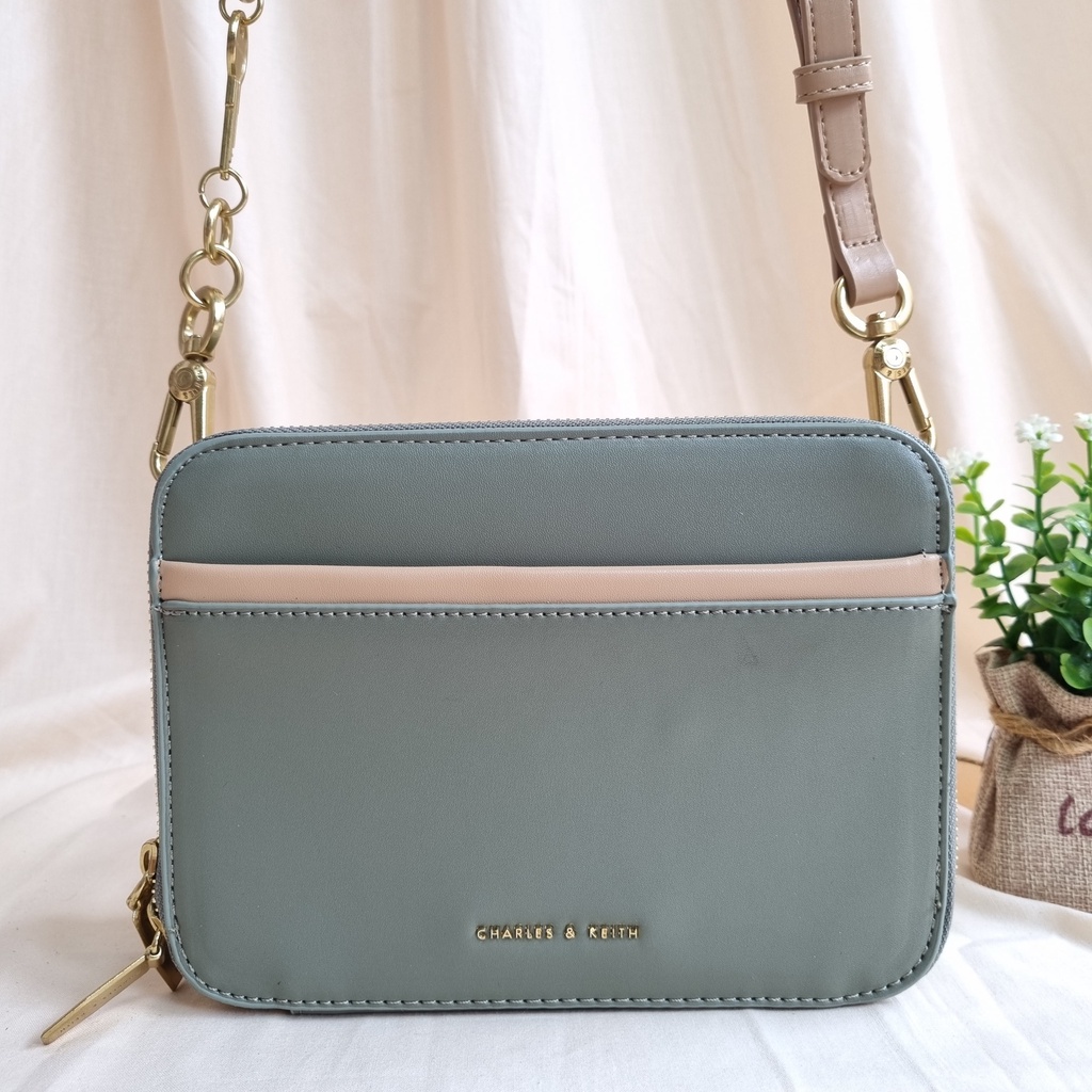 TAS CK DOUBLE ZIP CROSSBODY BAG