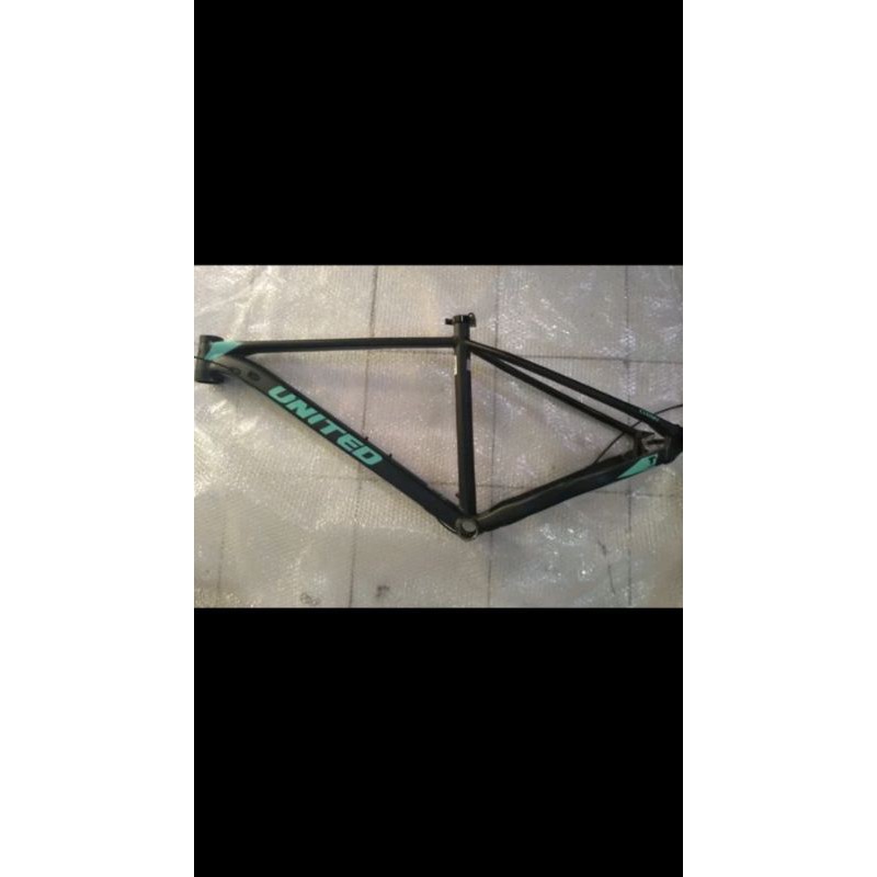 Frame United Clovis 6