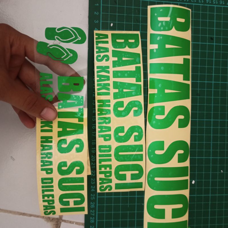 Sticker Cutting Batas Suci Reflectif/Nyala